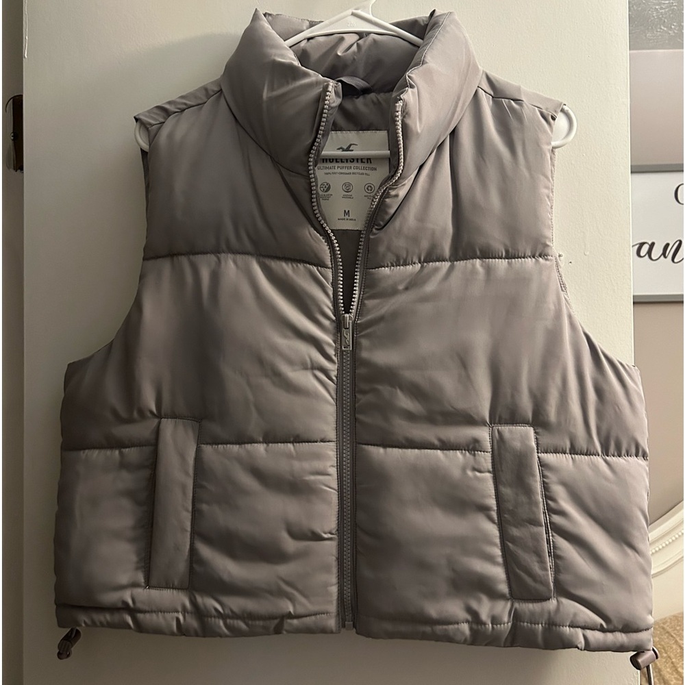 Hollister Cropped Puffer Vest